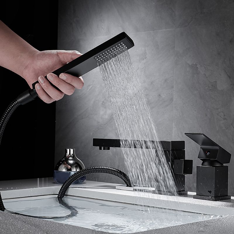 Modern Deck Mounted Metal Freestanding Tub Filler Low Arc Freestanding Faucet with Hose