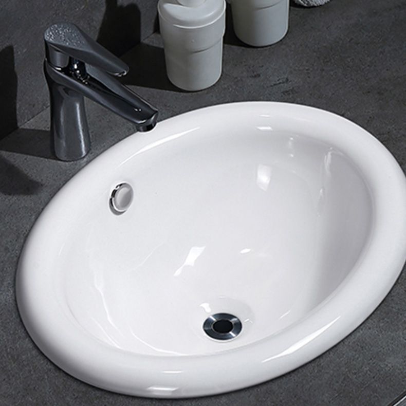 Contemporary Bathroom Sink Porcelain Oval-Shape Drop-in Bathroom Sink without Faucet