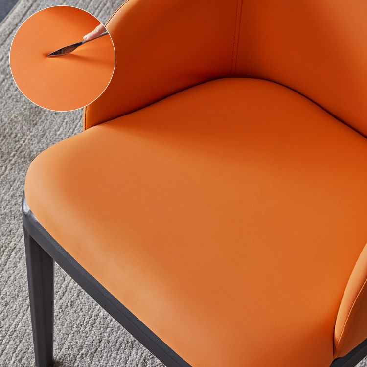 Kunstleder zeitgenössischer Esszimmerstuhl Metallic Finish Solid Back Speisestuhl