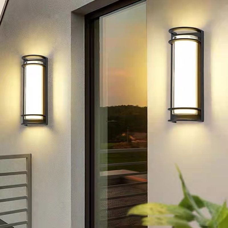 Simple Black Wall Sconce Fixture Half-Cylinder Outdoor Sconce Light