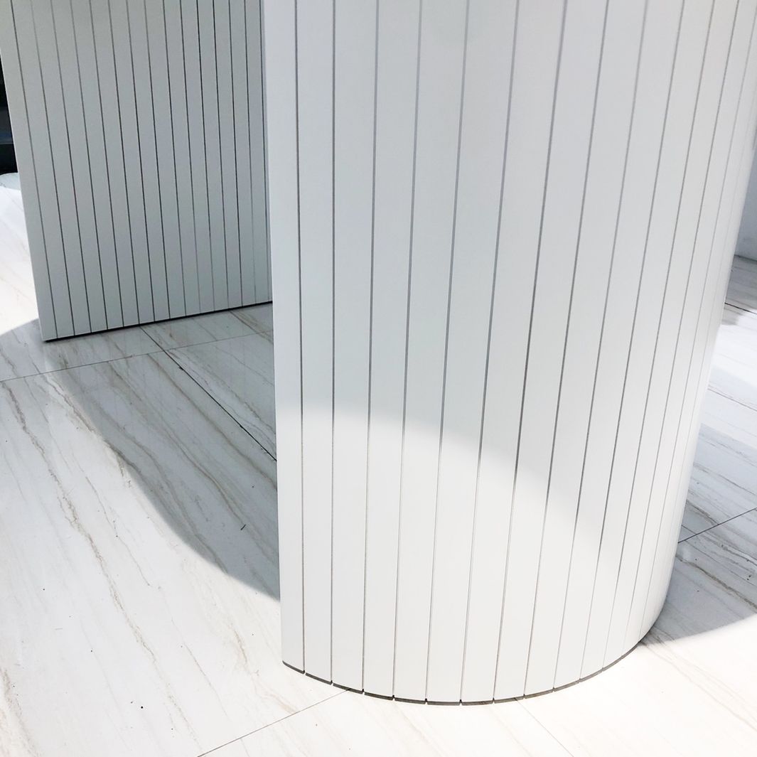 Mesa de comedor contemporánea de madera maciza mesa blanca de madera blanca con alto contenido de brillo para comedor