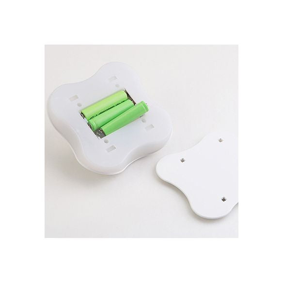 White Modern Square Wall Lamp Metal Wall Sconce for Kid Bedroom