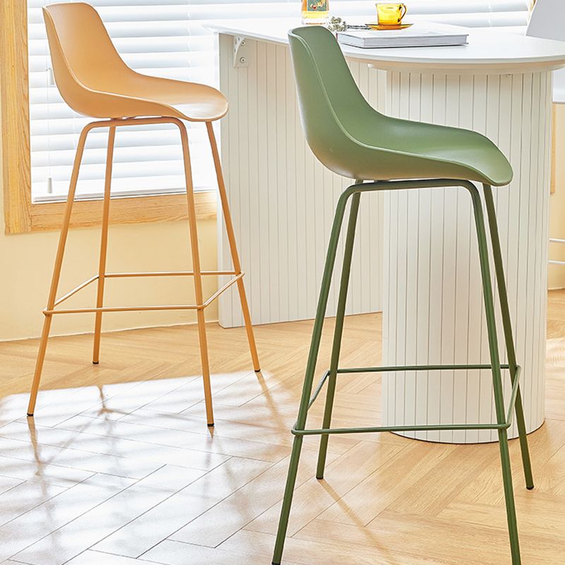 Contemporary Bar-stool Plastic Counter Bar Stool with Metal Legs for Home