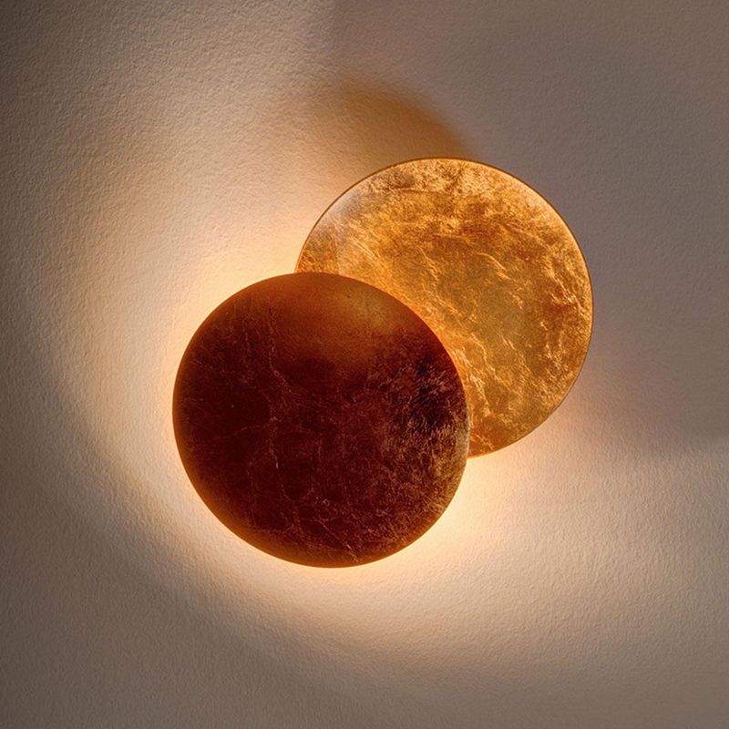 Lámpara de pared LED creativa moderna Luz de pared de hierro giratorio circular para espacios interiores