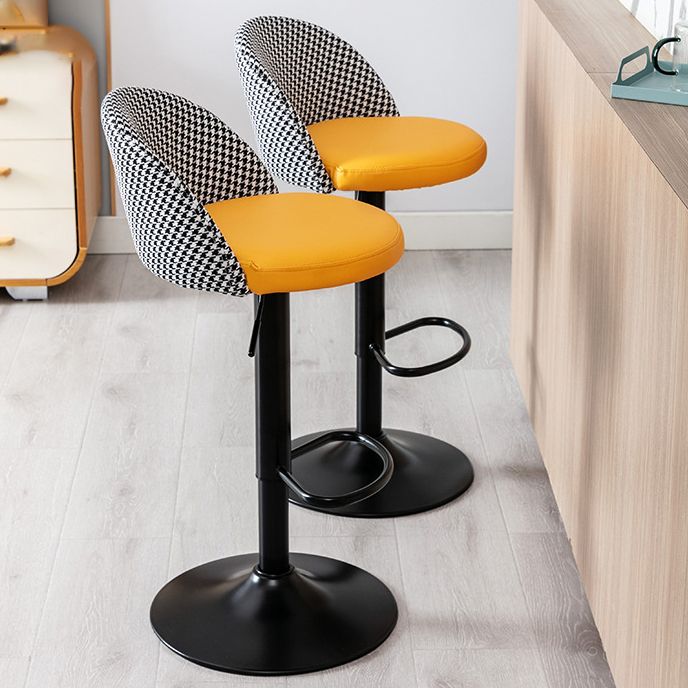 Moderner Barhocker mit höhenverstellbarer Fußstütze, Metallbein für Thekenbar