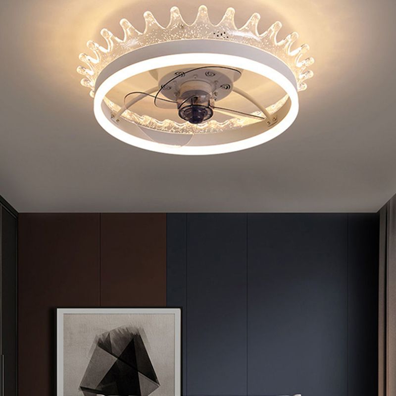 Modern Style Round Shape Fan Light Metal LED Flush Mount Light for Bedroom