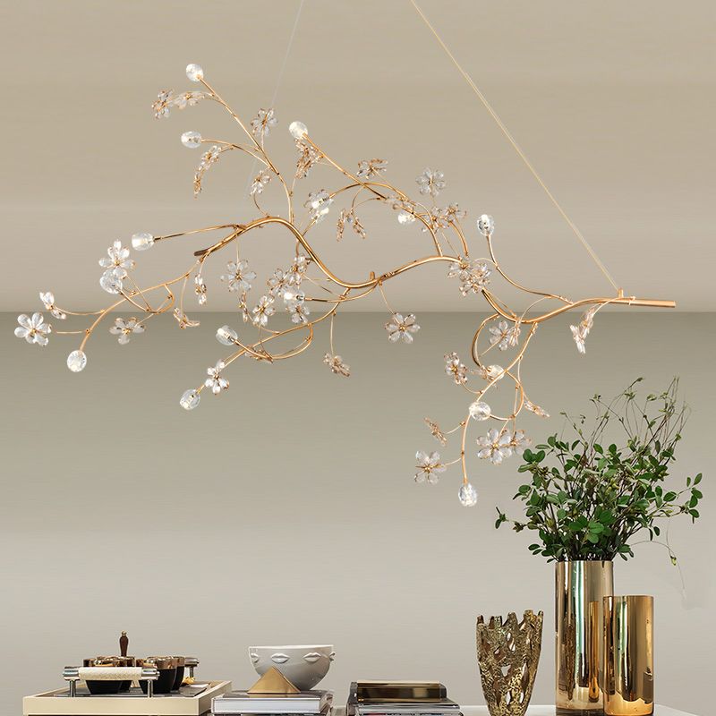 Romantischer Pflaumenbaum -Kronleuchter mit Kristallblume 12 Lichter Metallic -Anhänger Licht in Gold für Cafe