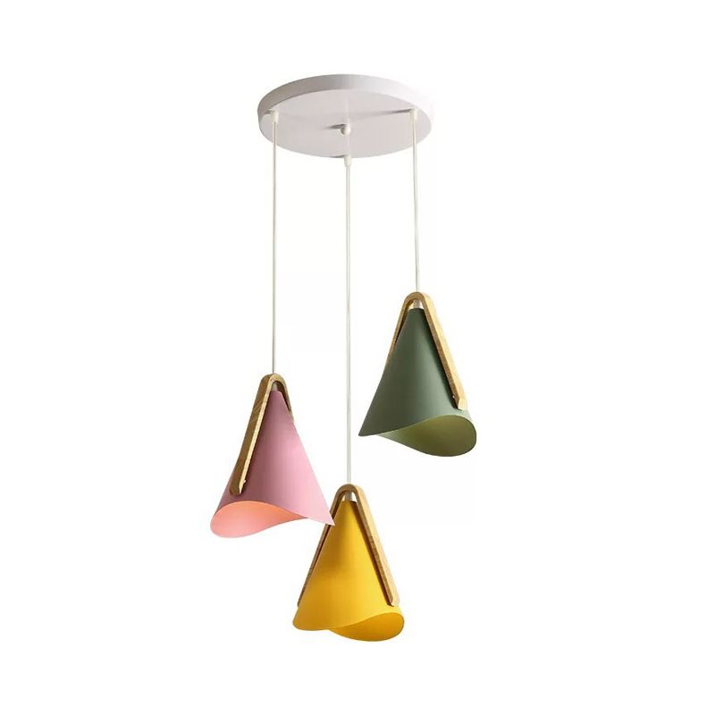 3 lichten eetkamer multi plafondlampje eenvoudige witte golfvorm hangerverlichting met kegel metalen schaduw