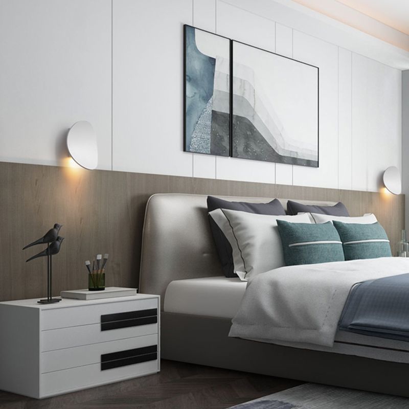 Oval Shade Metal Wall Sconce Modern Style Single Light Wall Mount Lighting