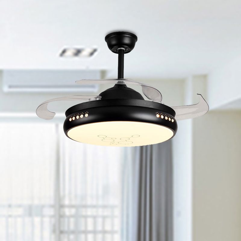 42 "brede LED Round Semi Flush Mount Simple Black/White Finish Metal 3 Clear Blades Hangende ventilatorlicht met acryltint