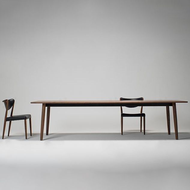 Mesa de comedor rectangular contemporánea con tapa de madera de pino y 4 patas