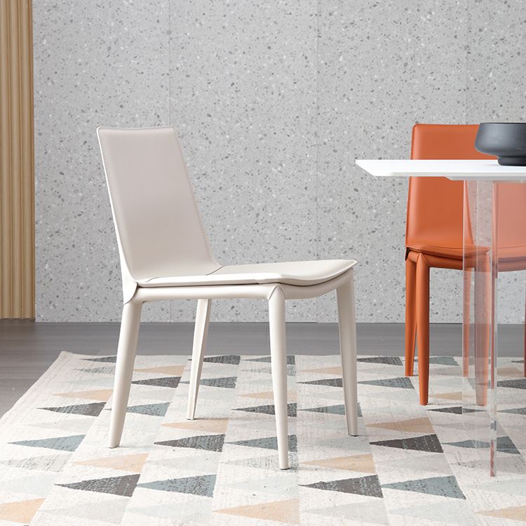 Silla lateral interior contemporánea Silla tapizada de metal con respaldo sólido para comedor