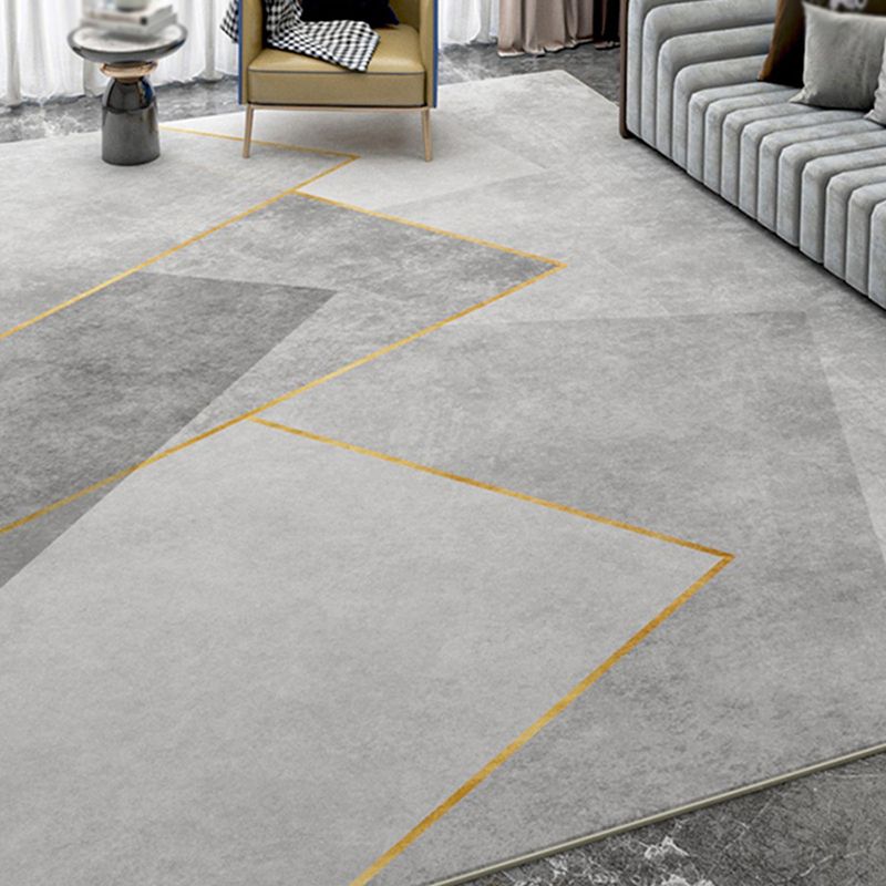 Modern Triangle Print Carpet Grey Tone Polyester Rug Anti-Slip Backing Carpet for Home Decoration