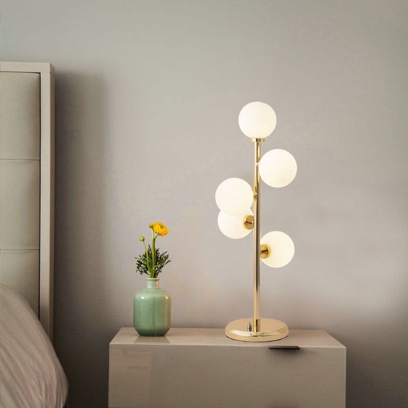 Lampada da comodino in metallo a sfera Illuminazione post-moderna in vetro crema 5 luci Lampada da comodino nera/oro per sala da pranzo