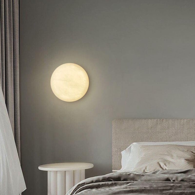 Resin LED Wall Lighting Contemporary Round Wall Sconce in White