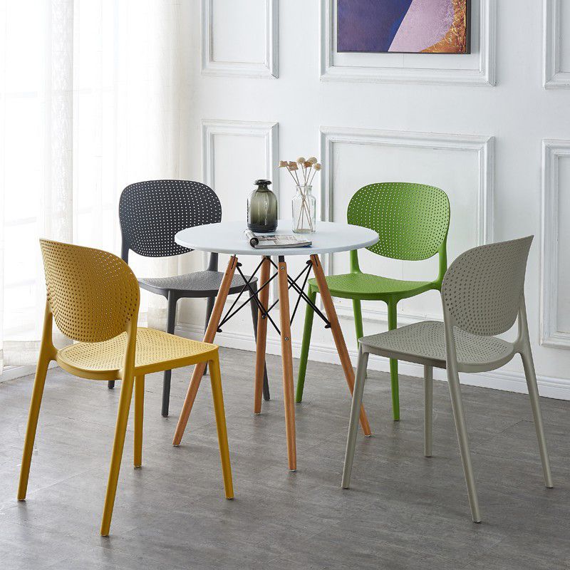 Chaise d'appoint en plastique de Style Glam, finition mate, chaise de salle à manger à dossier ouvert pour salle à manger