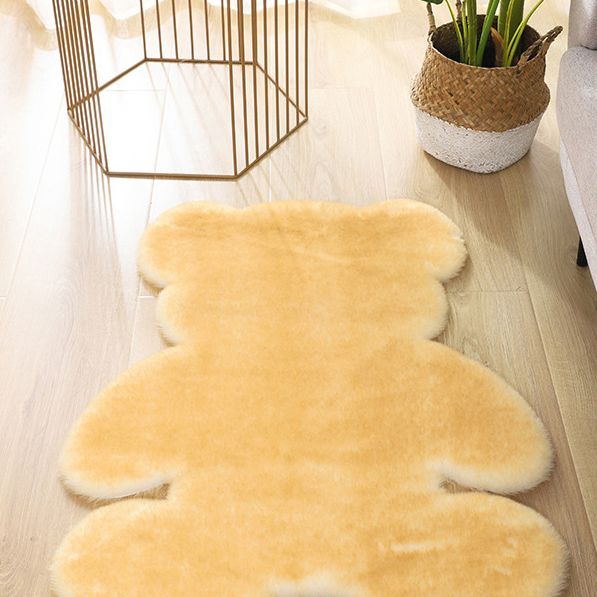 Lovely Bear shaped Rug Funky Solid Shag Carpet Polypropylene Washable Carpet for Home Decoration
