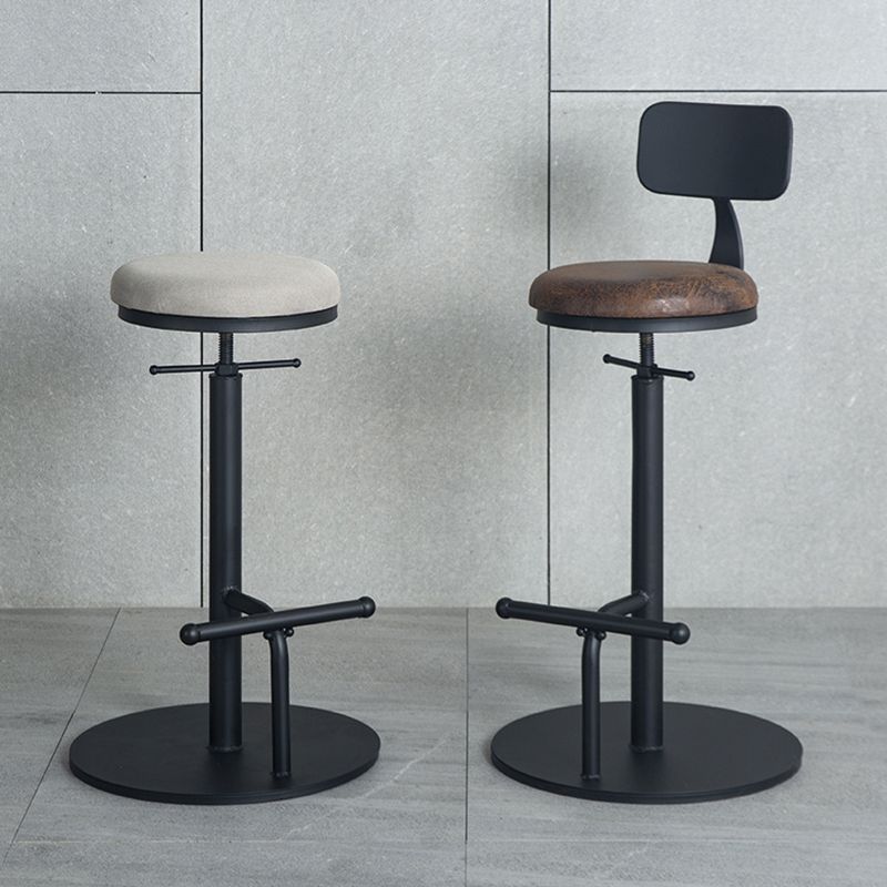Scandinavian Metal Barstool Faux Leather Counter Stool With 4 Legs in Matte Finish