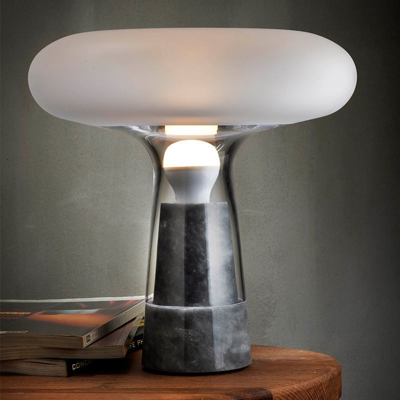 Lampe de table en verre de nuage de champignons créatifs 1 lumière de style nordique marbre maison de nuit décorative Lumière