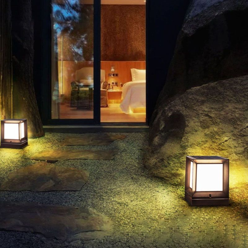 Modern Rectangle Shape Solar Energy Pillar Lamp with Acrylic Shade for Outdoor