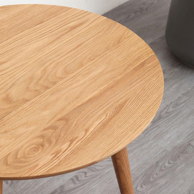 Contemporary Round Dining Table Oak Solid Wood Table with 3 Legs for Dining Room