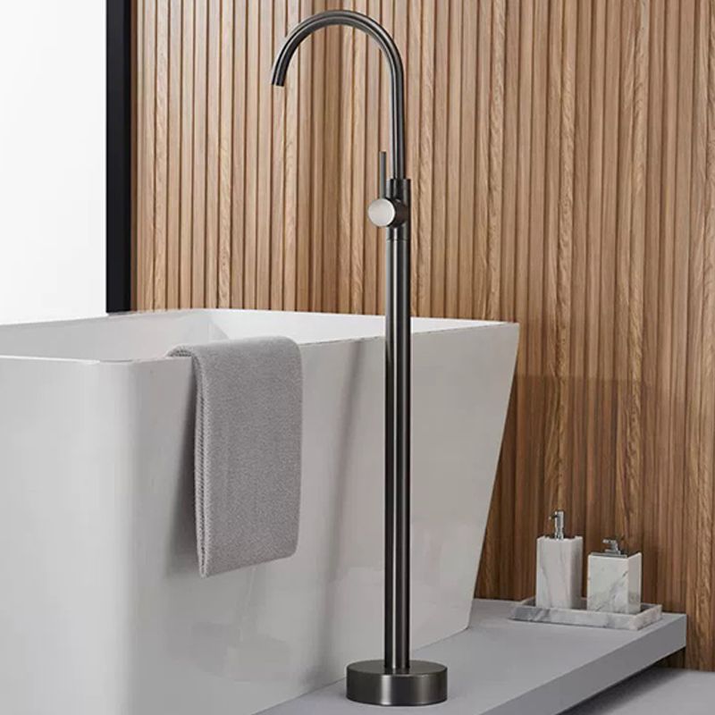 Brass Freestanding Tub Filler Floor Mounted Tub Filler with Lever Handles