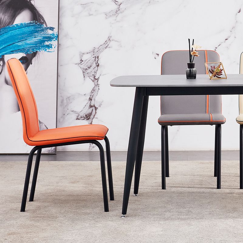 Silla lateral de comedor de metal contemporáneo, silla sin brazos con respaldo sólido