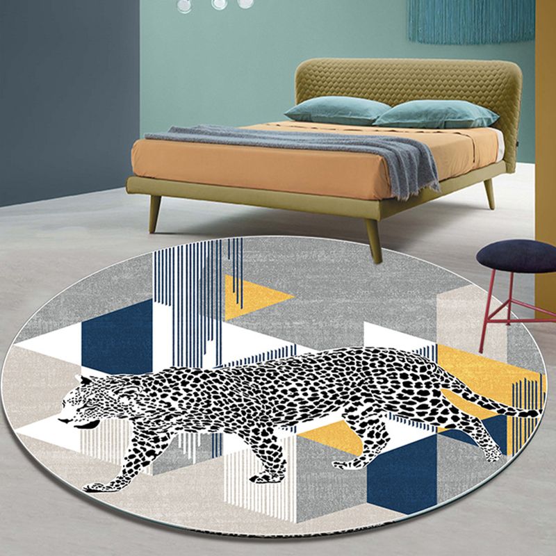 Gray Modern Round Area Rug Individuality Leopard Pattern Rug Stain Resistant Carpet for Home Decor