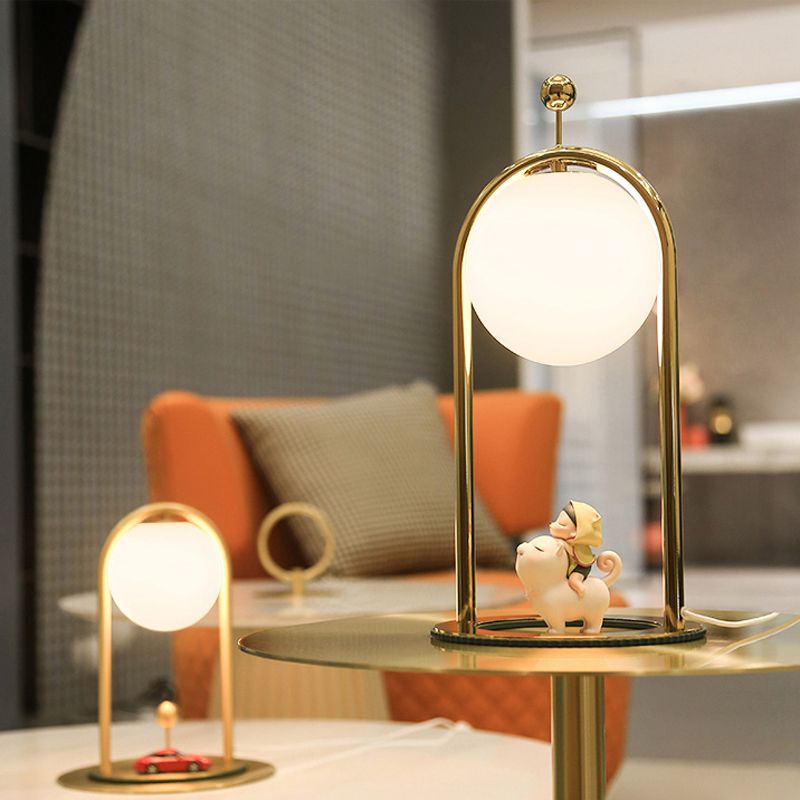 Lampada da tavolo da tavolo per occhio nordico Modern Distanza di vetro per la camera da letto dello studio