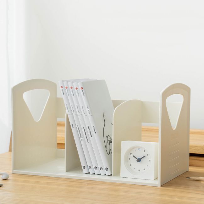 Contemporary Plastic Shelf Tabletop Standard Kids Bookcase in Matte