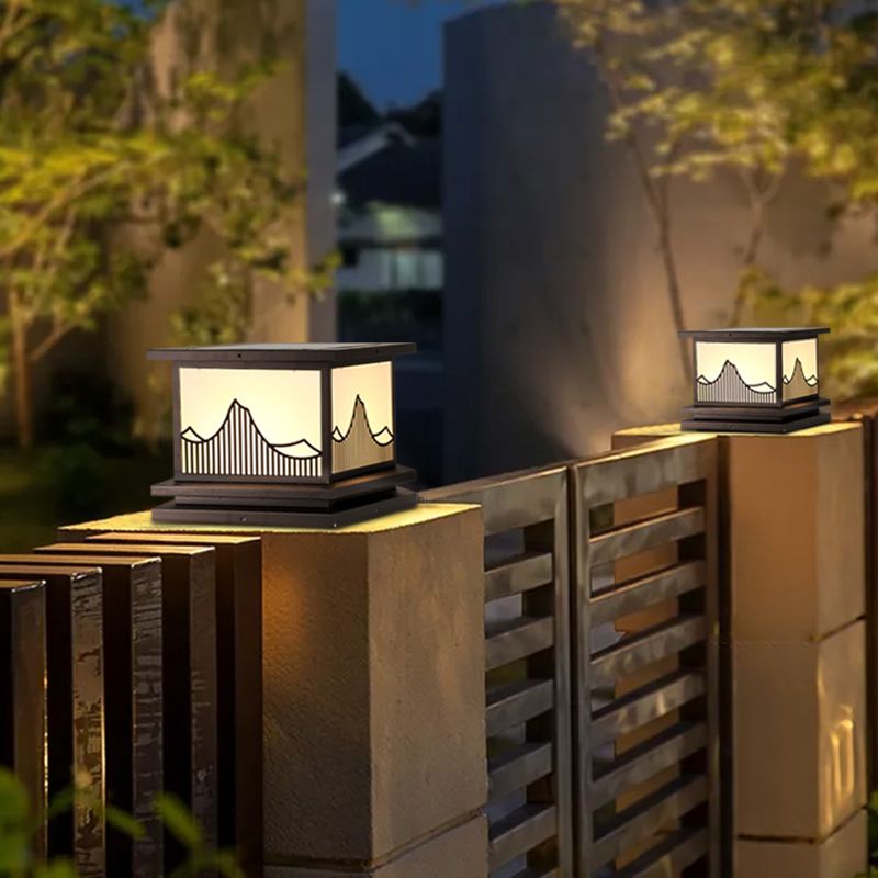 Creative Pillar Light Modern LED Solar Lighting Fixture for Backyard