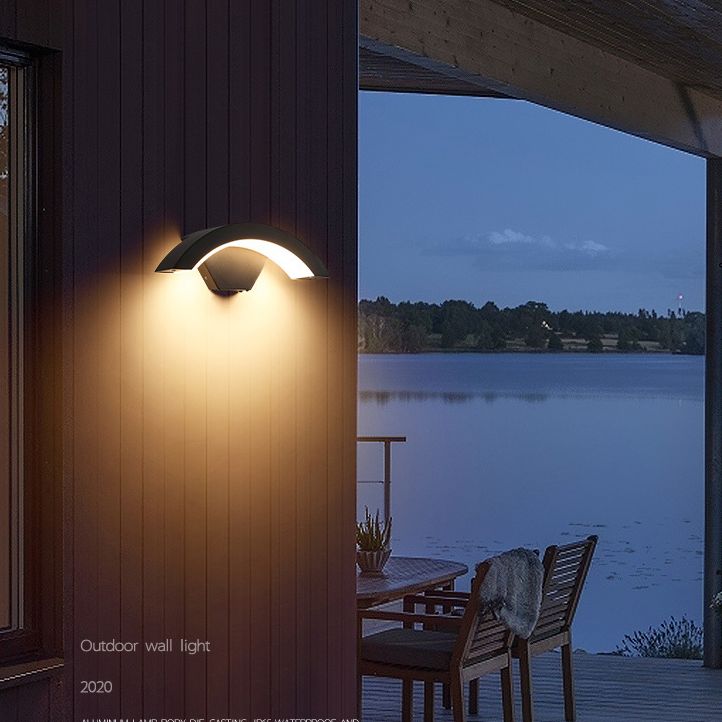 Hedendaagse curve Wall gemonteerde lichten Acrylspoelmontage Wand SCONCE voor balkon