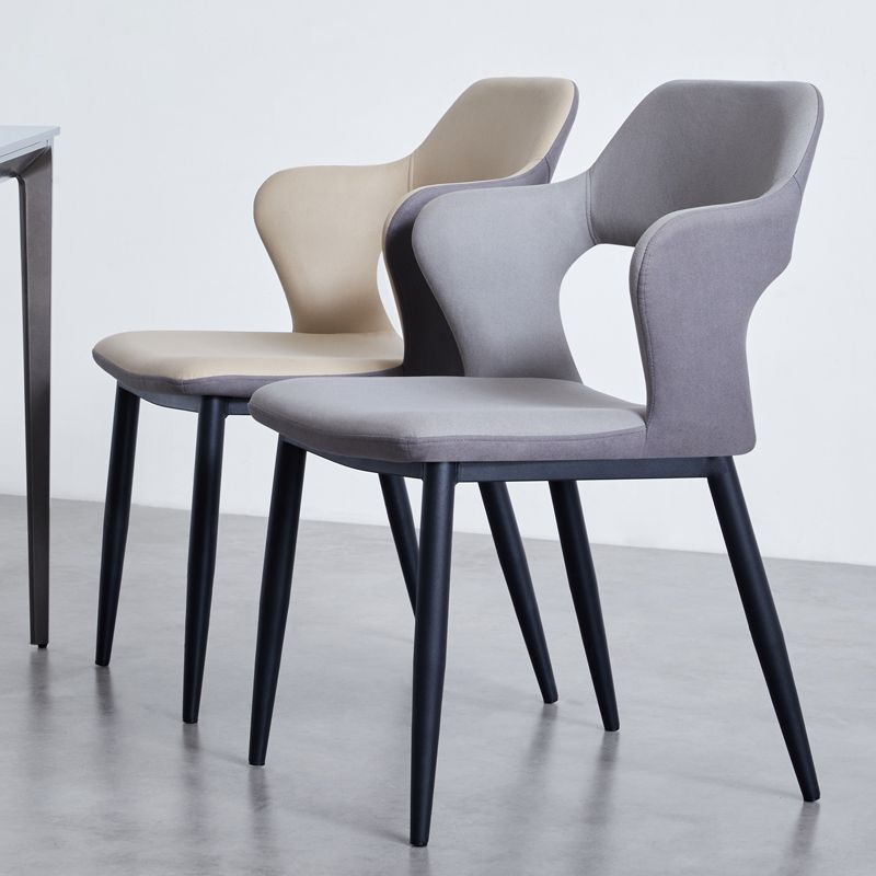 Minimalistische stijl gestoffeerde zijstoelen Open achterstoelen achterstoelen voor thuis