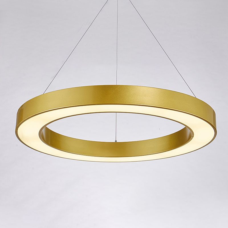 Lampada a sospensione della sala riunioni.