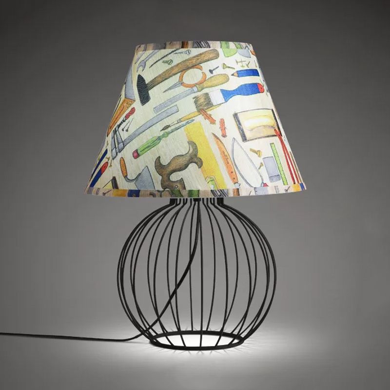 Éclairage de bureau de salon godet Tissu vintage 1 lumière Lumière de nuit noire avec base de cage orbe