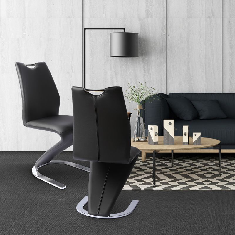 Silla de comedor de cuero PU moderna, sillas de comedor de metal sin brazos para uso en restaurantes