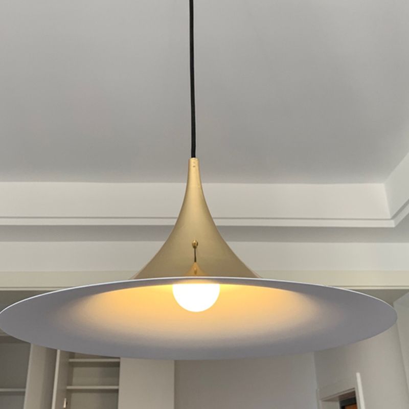 Postmodern Fared Pendant Lightture Metal 1-Light Dining Room Suspension Light