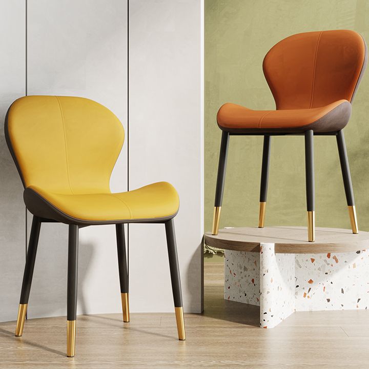 Chaise d'appoint scandinave en cuir PU pour chambre à coucher, finition mate, chaise de salle à manger Parsons