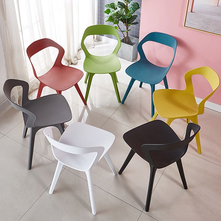 Contemporary Style Open Back Plastic 4 Legs Dining Side Chair for Home Use