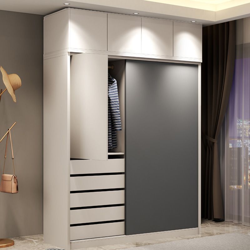 Modern Style Sliding Doors Armoire Wooden Storage Cabinet with Shelves