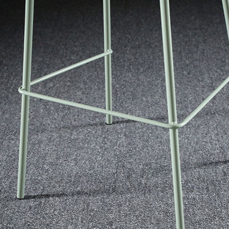 29-Zoll-Moderne Counter Bar Stool Armless Plastic Innenstuhl mit Fußstütze