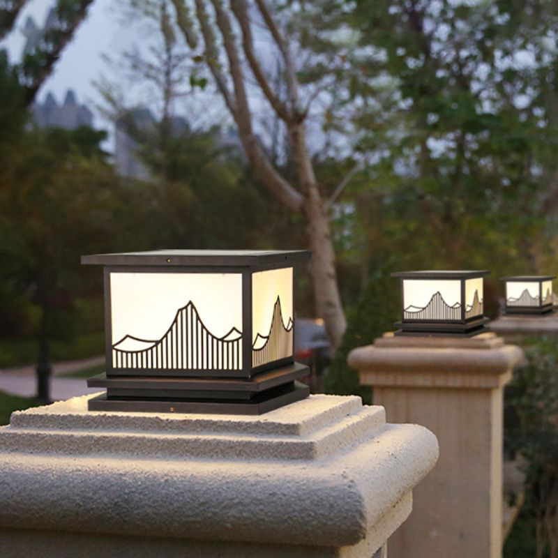 Creative Pillar Light Modern LED Solar Lighting Fixture for Backyard