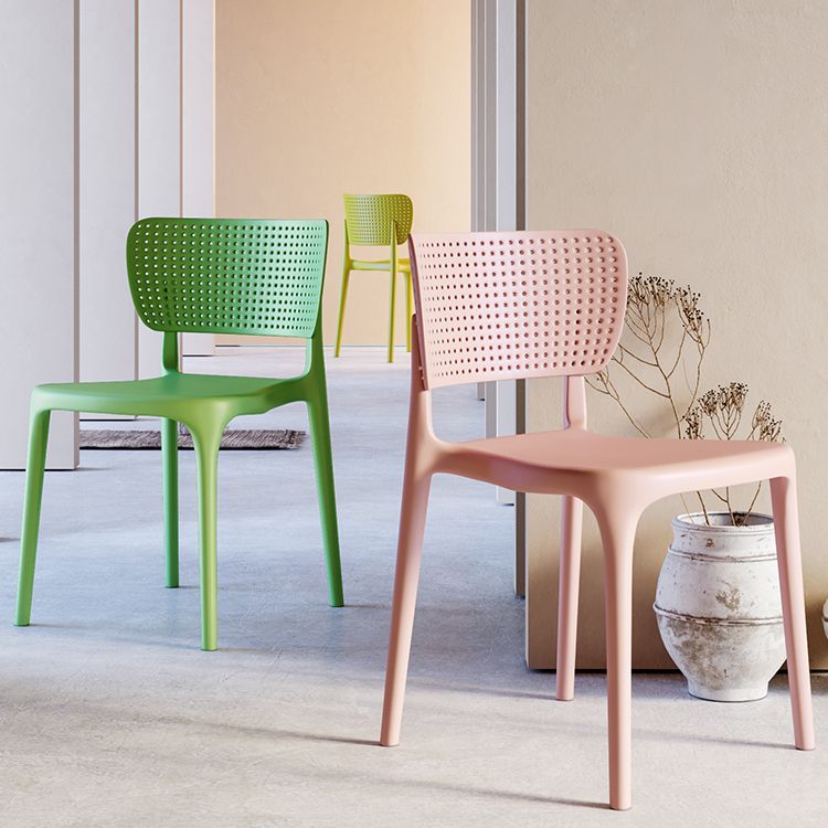 Silla lateral de plástico moderna para interiores y exteriores, silla de comedor con respaldo abierto sin brazos