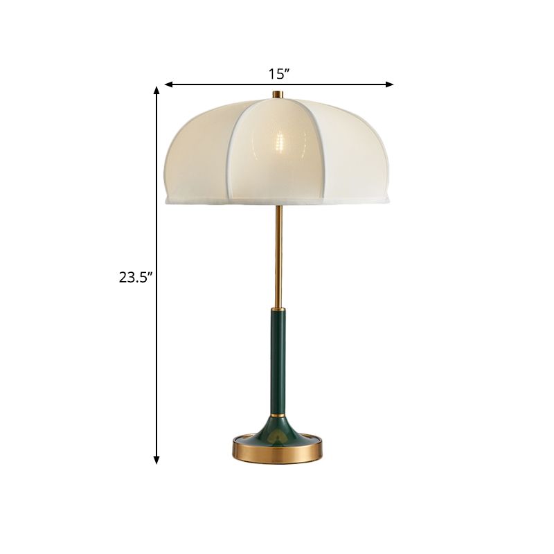 Lampada da scrivania a lampadina singola dorata Lampada da lettura notturna con ombrello in tessuto tradizionale per soggiorno