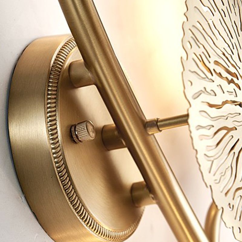 Luz de latón nórdica Luz de loto Forma de la hoja de múltiples luces de pared de luz en oro