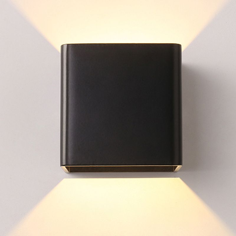 Moderne kreative LED -Wandlampenmeinung Schmiedeeisen geometrische Wandleuchten für Außenräume