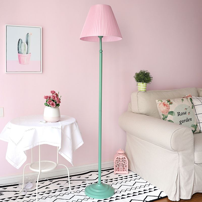 Lámpara de lámpara de pie de 1 luz de la varilla recta de macarrón en rosa/verde con tono rosa/amarillo plisado