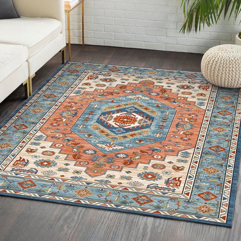 Gray Vintage Rug Polyester Graphic Rug Stain Resistant Rug for Living Room