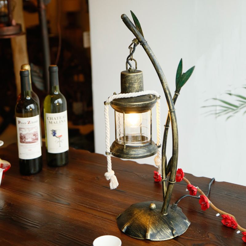 Lámpara de mesa de queroseno de vidrio transparente estilo granja 1 luz iluminación de escritorio de comedor en latón con decoración de bambú de metal