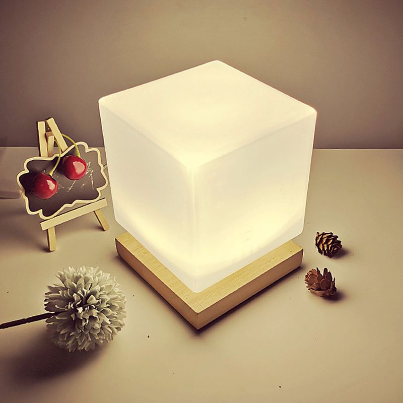 Noordse stijl geometrische tafellamp Moderne glazen bureaulamp voor studeerkamer